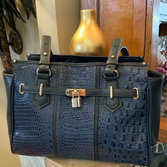 M C Handbags - MC Handbag Purse Shoulder Black Gold Hardware #L1